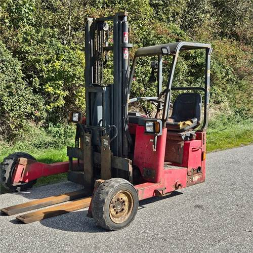 Moffett M4 25.3 - Мобилен вилушкар: слика 4 Moffett M4 25.3 - Мобилен вилушкар: слика 4