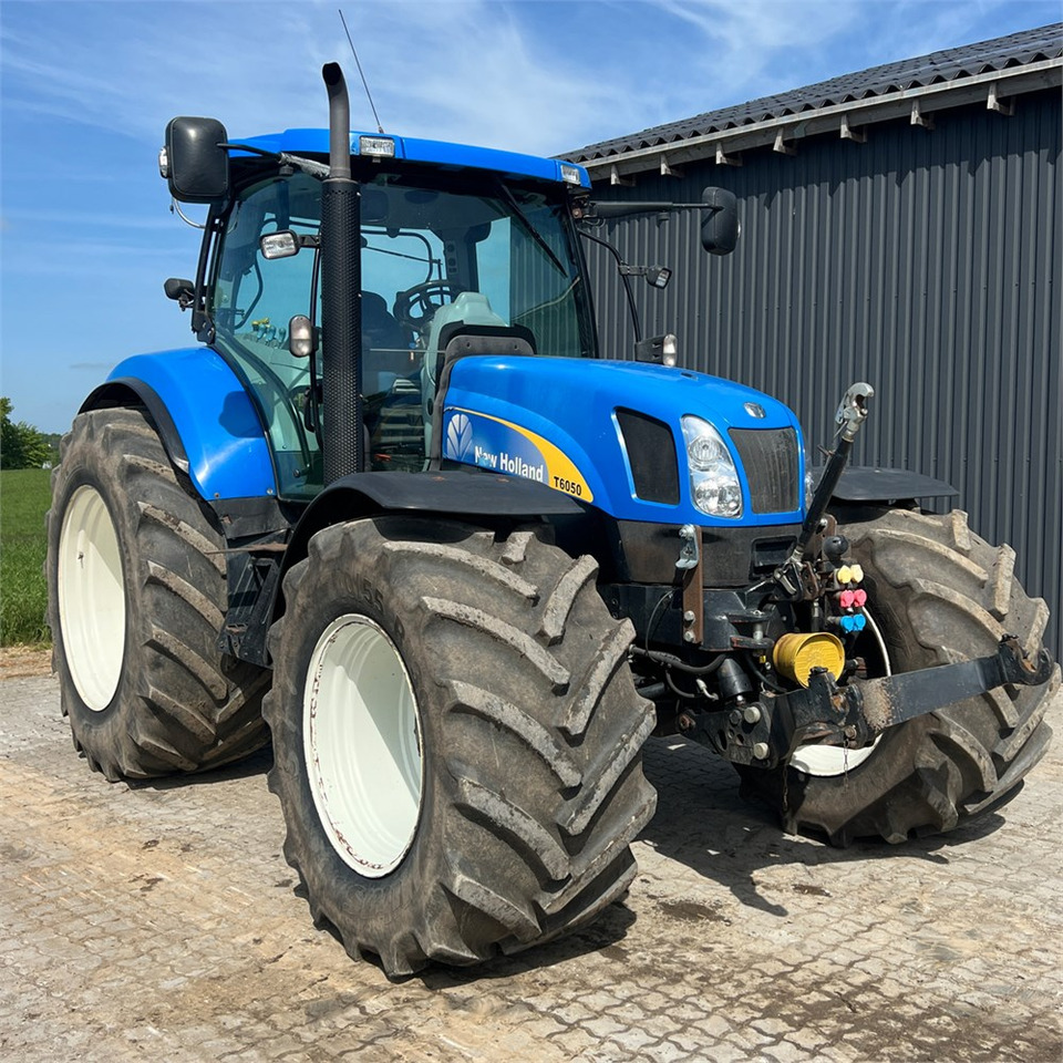 New Holland T6050 - Трактор: слика 1 New Holland T6050 - Трактор: слика 1