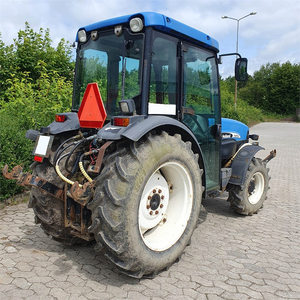 New Holland TN75 V - Трактор: слика 5 New Holland TN75 V - Трактор: слика 5