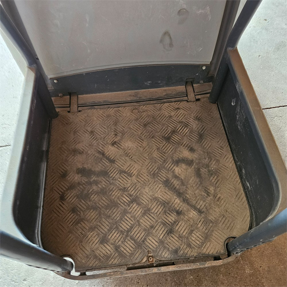 Вилушкар за палети Nissan PLP/200P: слика 12