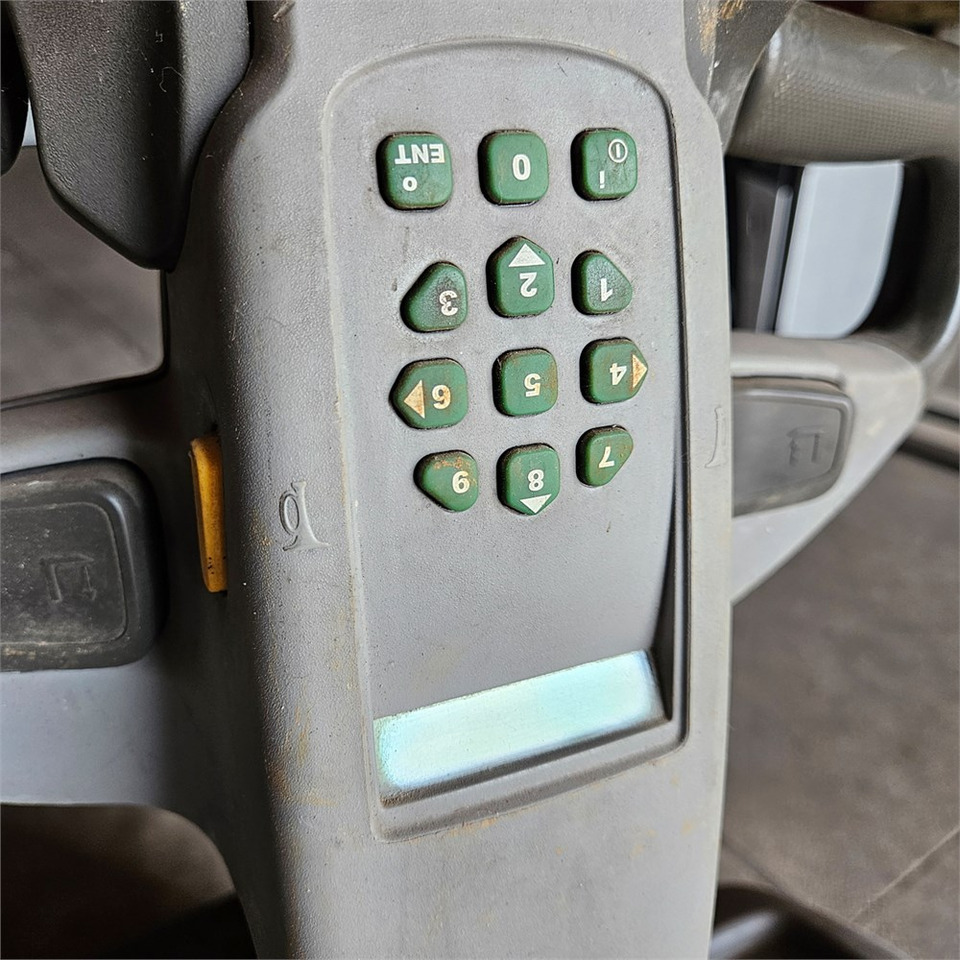 Вилушкар за палети Nissan PLP/200P: слика 9