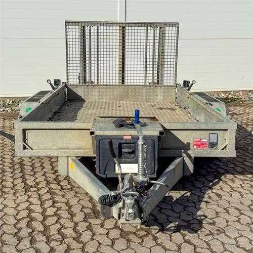 Nugent P3718 - Автомобил приколка: слика 2 Nugent P3718 - Автомобил приколка: слика 2