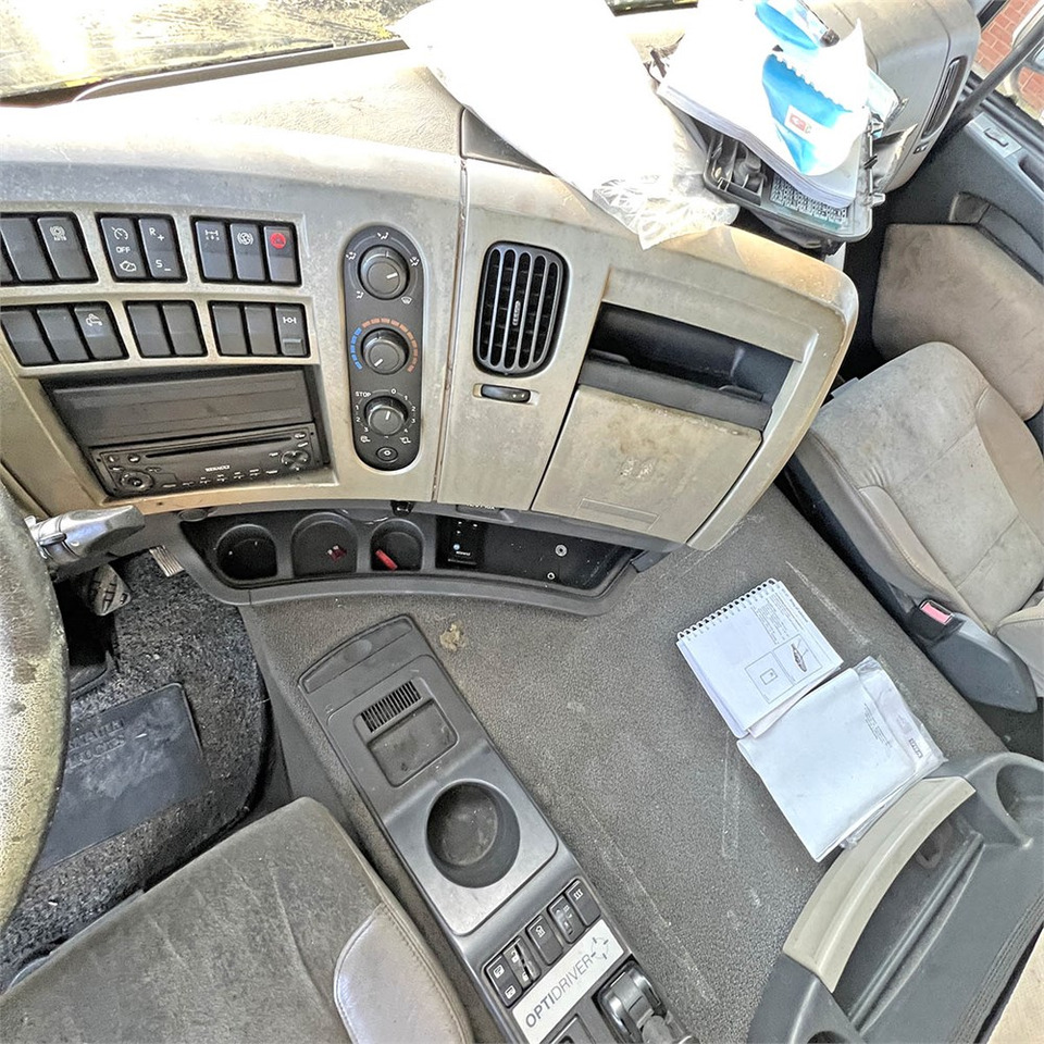 Камион со кабинска шасија Renault 410 DXI Premimium: слика 21