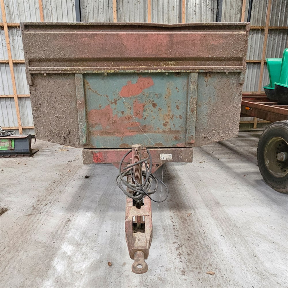 Scan-Agro STBT 11 - Земјоделска приколка за истурање/ Истурач: слика 3 Scan-Agro STBT 11 - Земјоделска приколка за истурање/ Истурач: слика 3