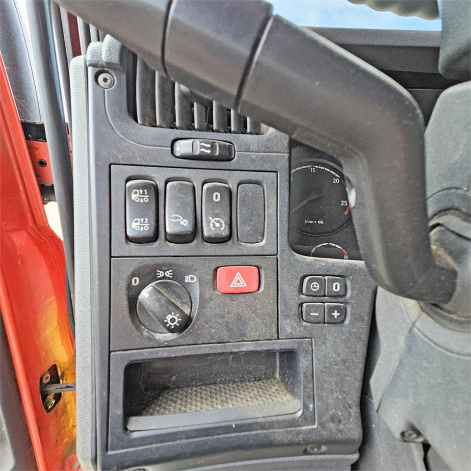 Лизинг на Scania G480 Scania G480: слика 18