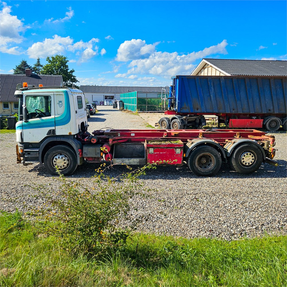 Scania P310 - Камион со кабелски систем: слика 2 Scania P310 - Камион со кабелски систем: слика 2