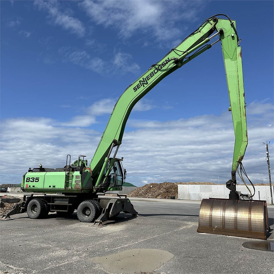 Sennebogen 835M - Справувач со отпад/ Индустрија: слика 1 Sennebogen 835M - Справувач со отпад/ Индустрија: слика 1