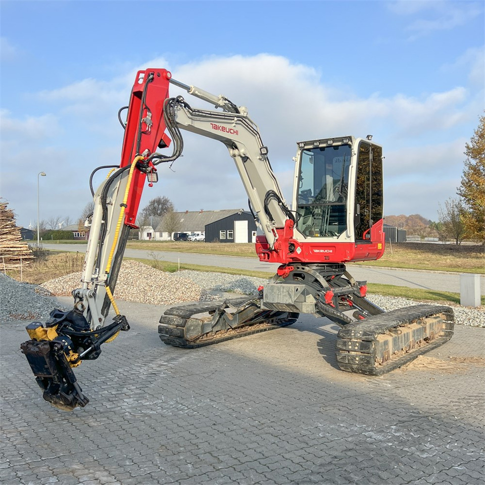 Takeuchi TB260 Levelizer - Мини багер: слика 1 Takeuchi TB260 Levelizer - Мини багер: слика 1