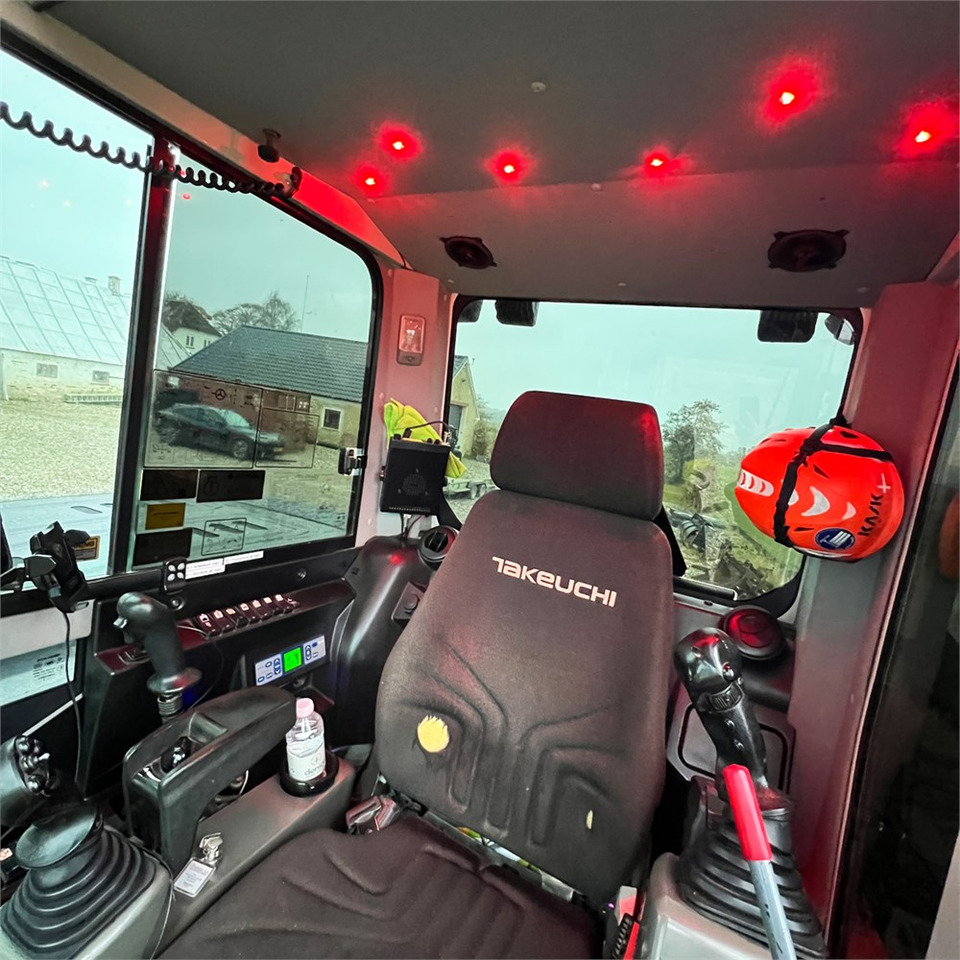 Лизинг на Takeuchi TB295 W Takeuchi TB295 W: слика 30