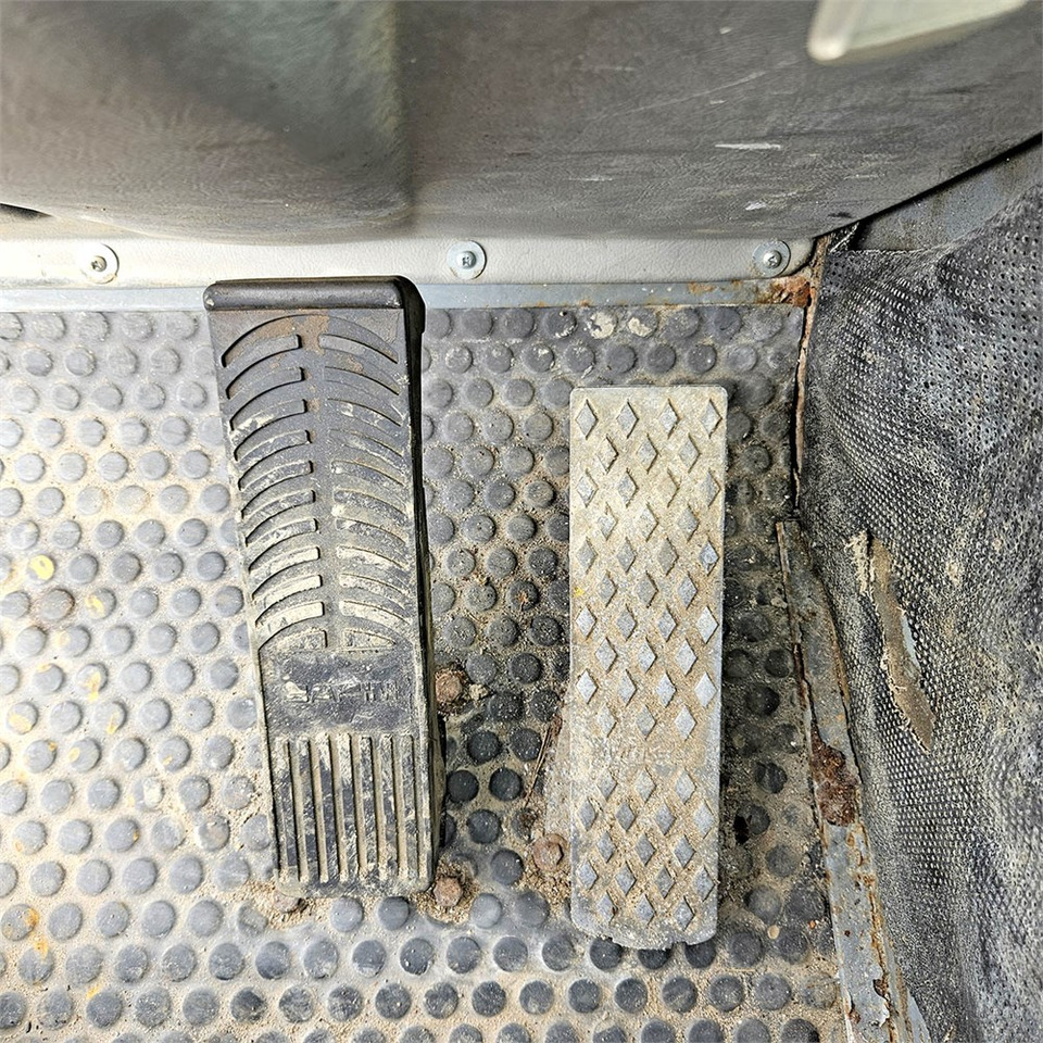 Телескопски ракувач Terex Atlas 3517: слика 17