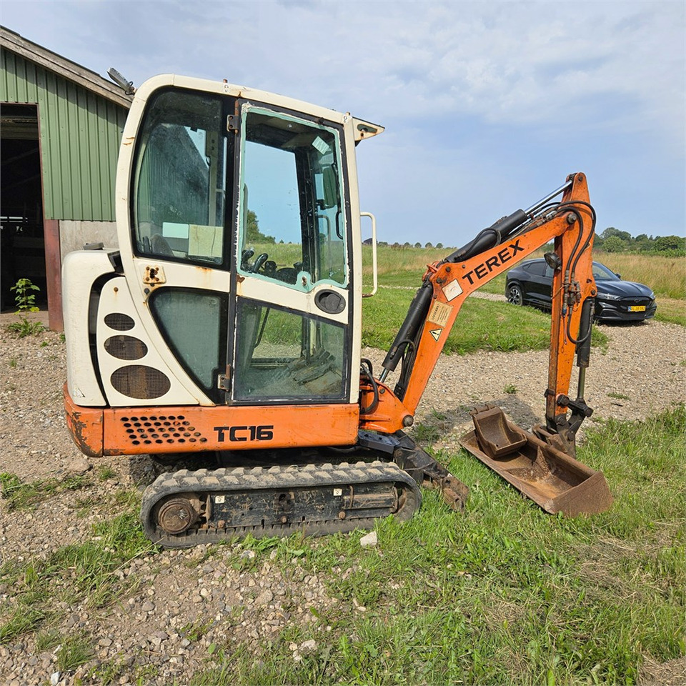 Terex TC16 - Мини багер: слика 1 Terex TC16 - Мини багер: слика 1