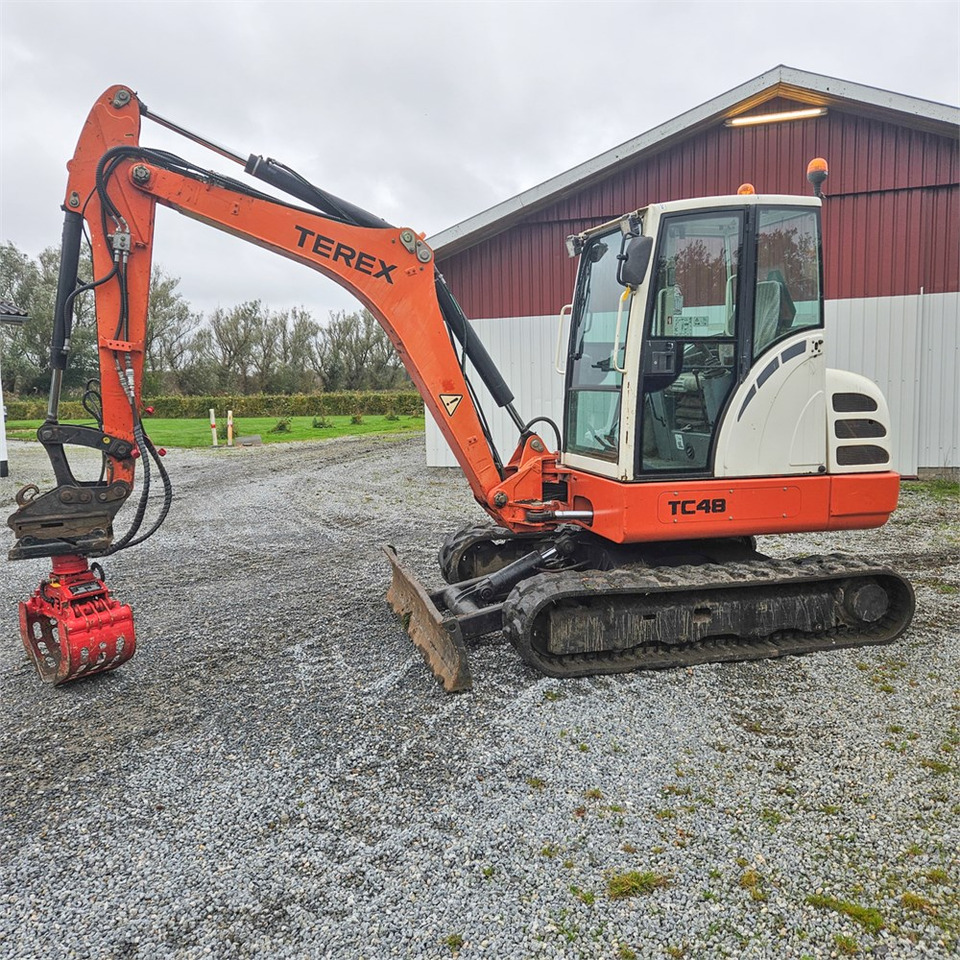 Terex TC48 - Мини багер: слика 1 Terex TC48 - Мини багер: слика 1