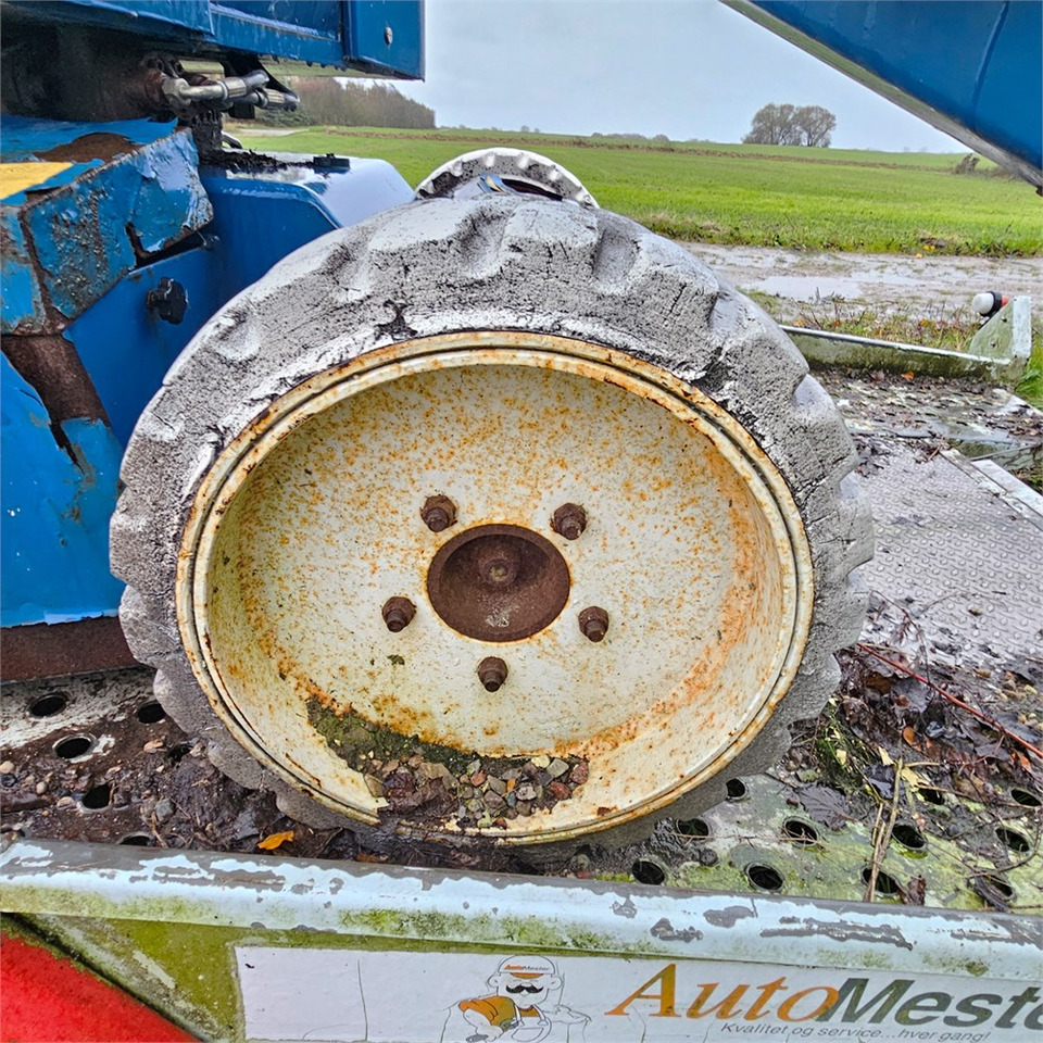 Дигачка зглобна платформа UpRight AB38: слика 18