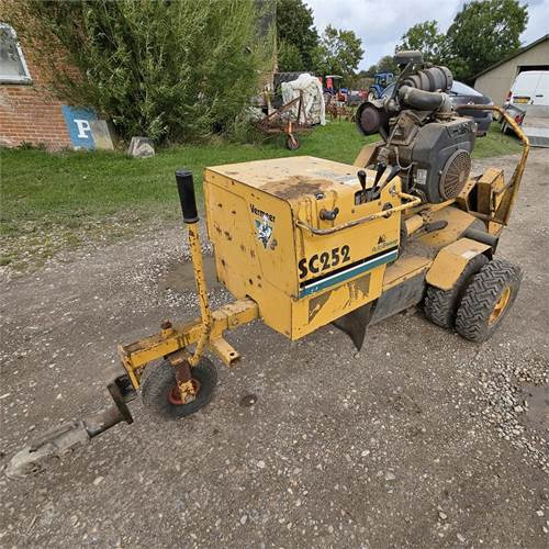 Vermeer SC252 - Брусилка за трупци: слика 1 Vermeer SC252 - Брусилка за трупци: слика 1
