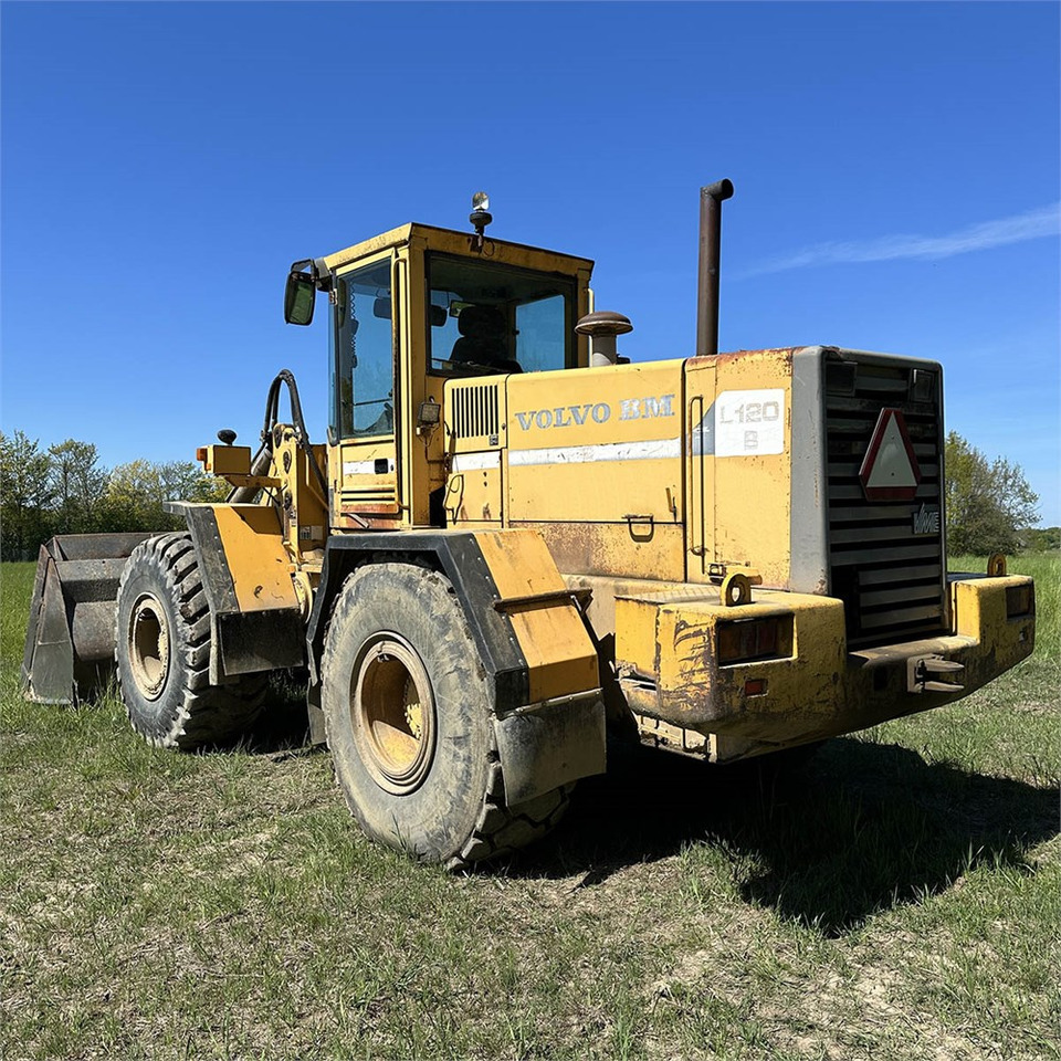 Volvo L120 - Натоварувач на тркала: слика 4 Volvo L120 - Натоварувач на тркала: слика 4