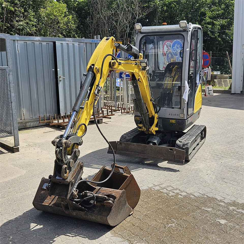 Wacker Neuson ET 18 - Мини багер: слика 4 Wacker Neuson ET 18 - Мини багер: слика 4