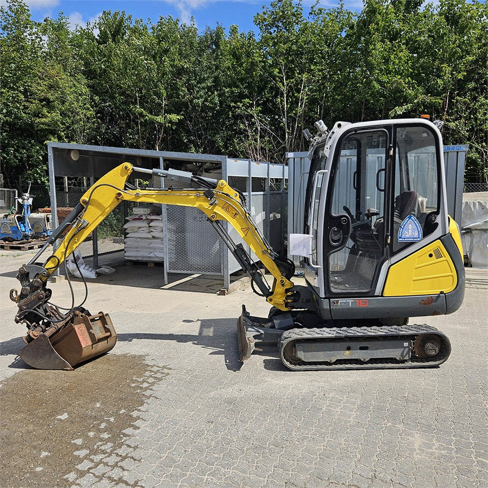 Wacker Neuson ET 18 - Мини багер: слика 2 Wacker Neuson ET 18 - Мини багер: слика 2