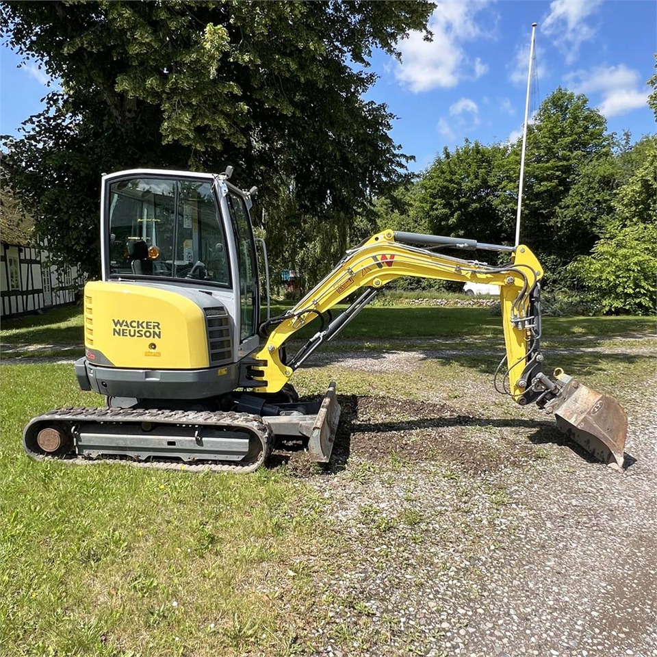 Мини багер Wacker Neuson EZ26: слика 9