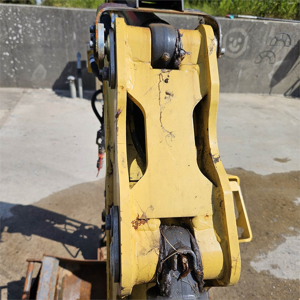 Мини багер Yanmar SV19 VT: слика 17