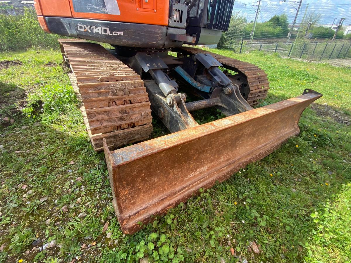 Багер гасеничар Doosan DX 140 LCR-5: слика 12 Багер гасеничар Doosan DX 140 LCR-5: слика 12