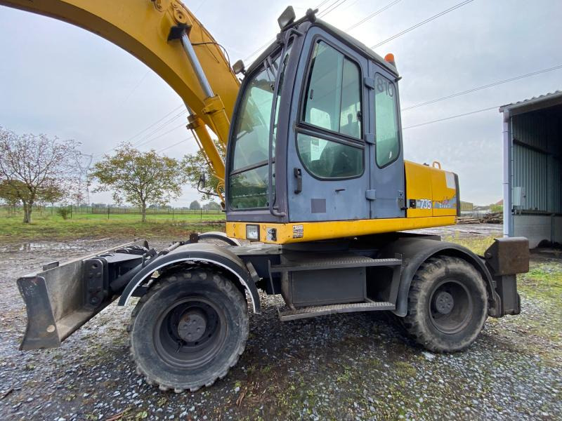 Багер на тркала Furukawa W 735: слика 9