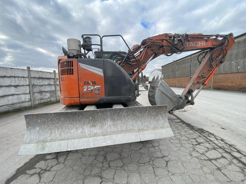 HITACHI ZX 135US-7 - Багер гасеничар: слика 2 HITACHI ZX 135US-7 - Багер гасеничар: слика 2