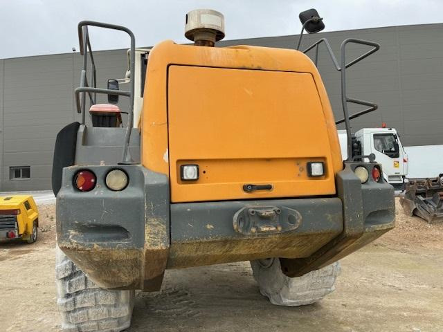 Натоварувач на тркала Liebherr L566: слика 8 Натоварувач на тркала Liebherr L566: слика 8