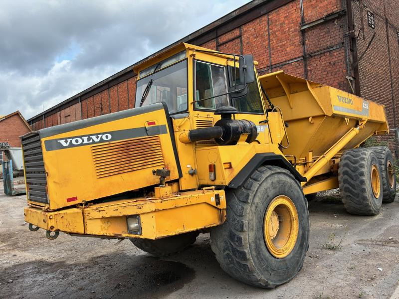 Volvo A 25B - Зглобен истоварувач: слика 1 Volvo A 25B - Зглобен истоварувач: слика 1