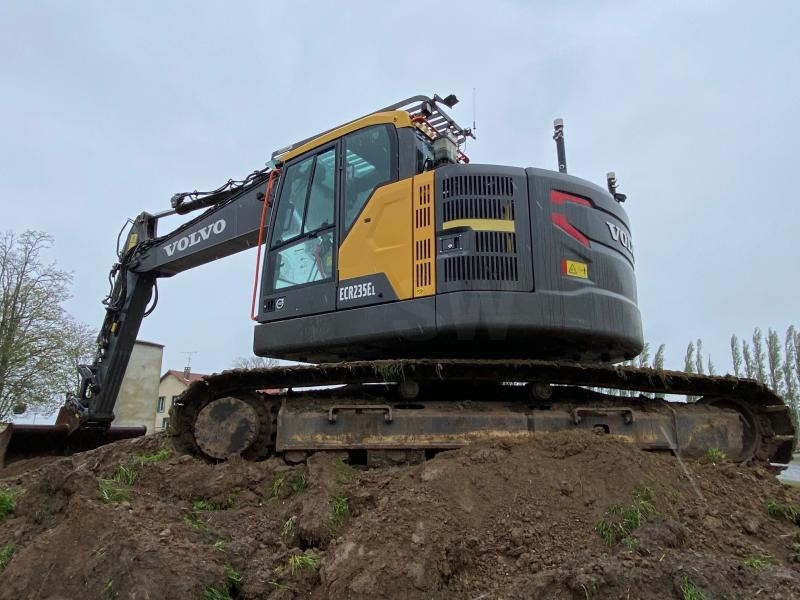 Volvo ECR 235EL - Багер гасеничар: слика 2 Volvo ECR 235EL - Багер гасеничар: слика 2