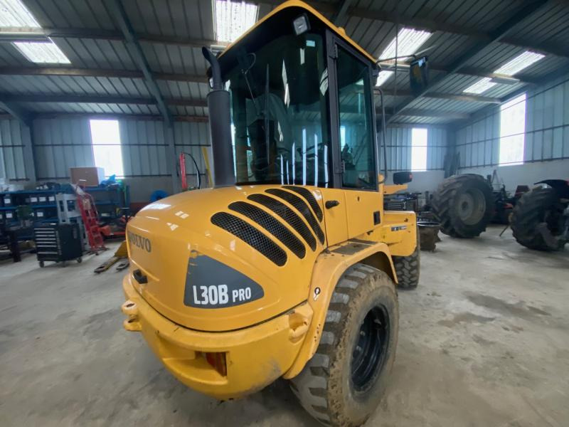 Volvo L 30 B ZX - Земјоделски натоварувач: слика 3 Volvo L 30 B ZX - Земјоделски натоварувач: слика 3