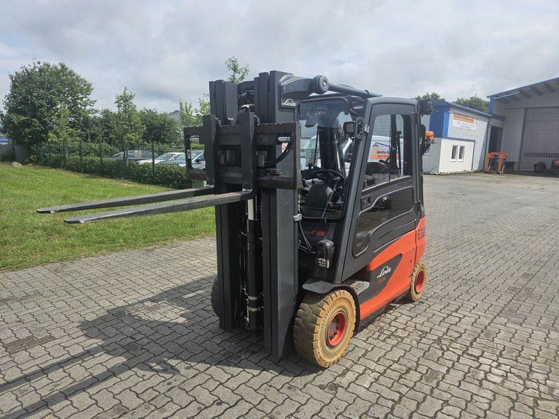 Linde E25-01 UVV - Електричен вилушкар: слика 1 Linde E25-01 UVV - Електричен вилушкар: слика 1