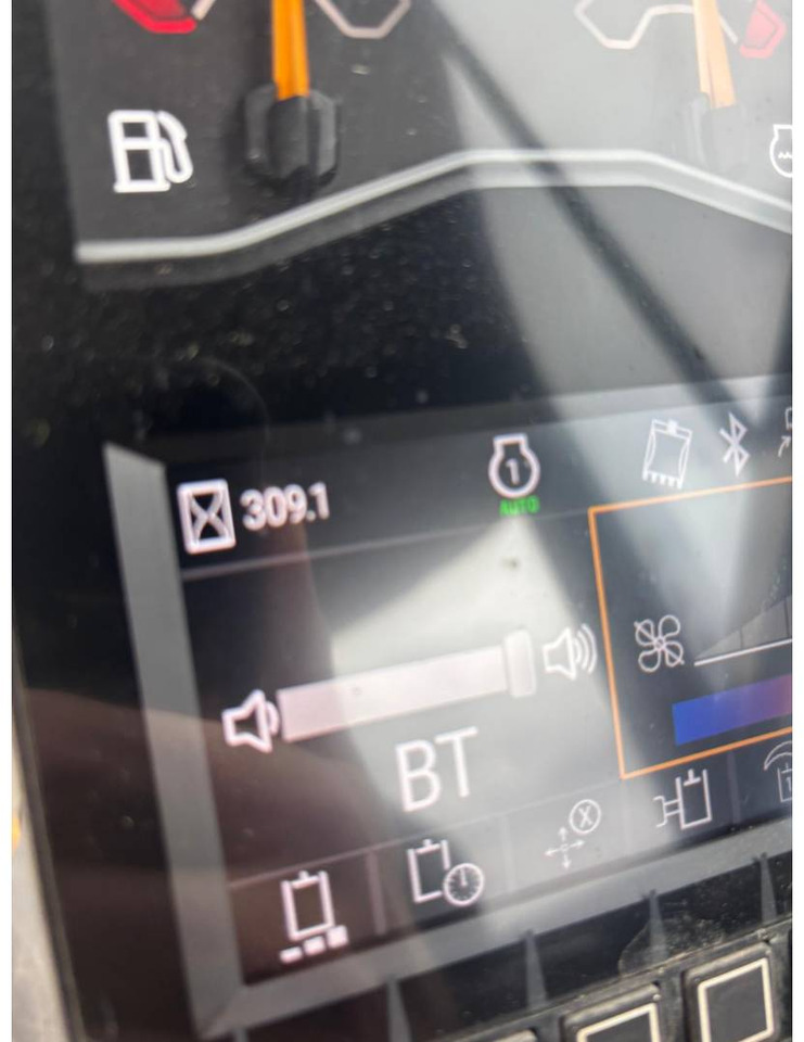 CAT 302.7 - Багер гасеничар: слика 5 CAT 302.7 - Багер гасеничар: слика 5