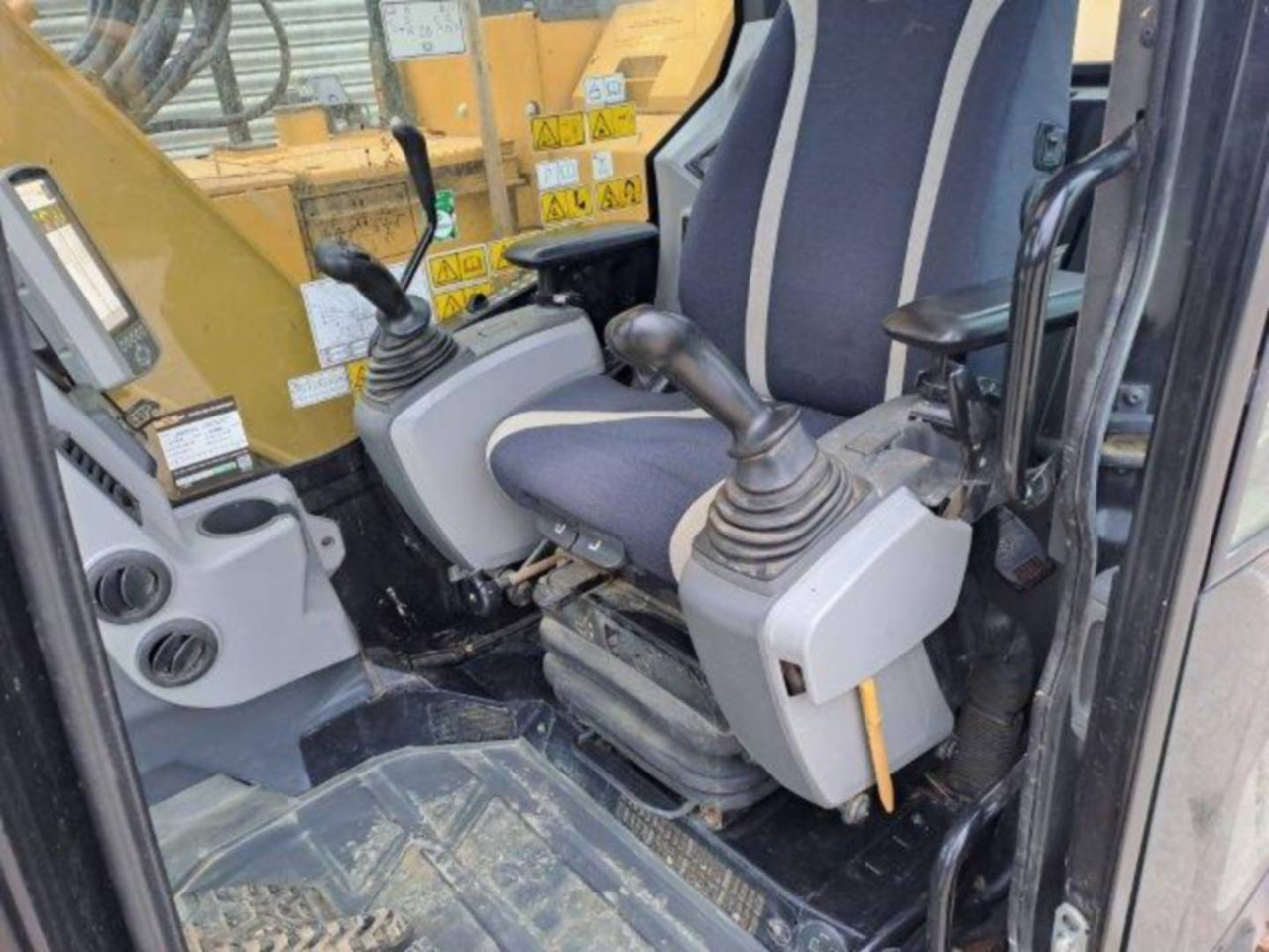 Лизинг на CAT 315F CAT 315F: слика 12