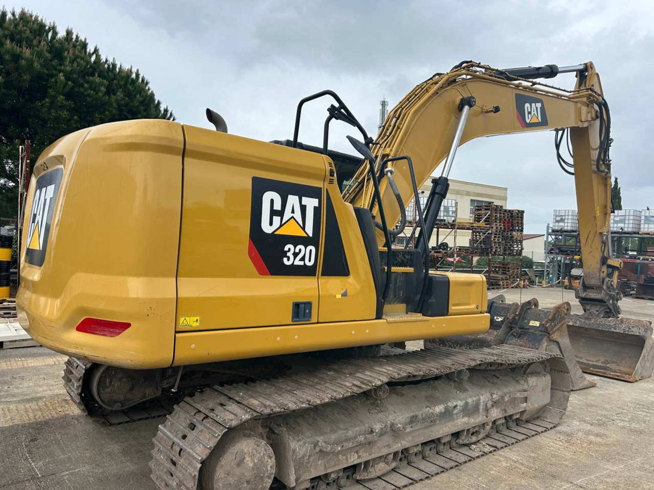 CAT 320 - Багер гасеничар: слика 4 CAT 320 - Багер гасеничар: слика 4