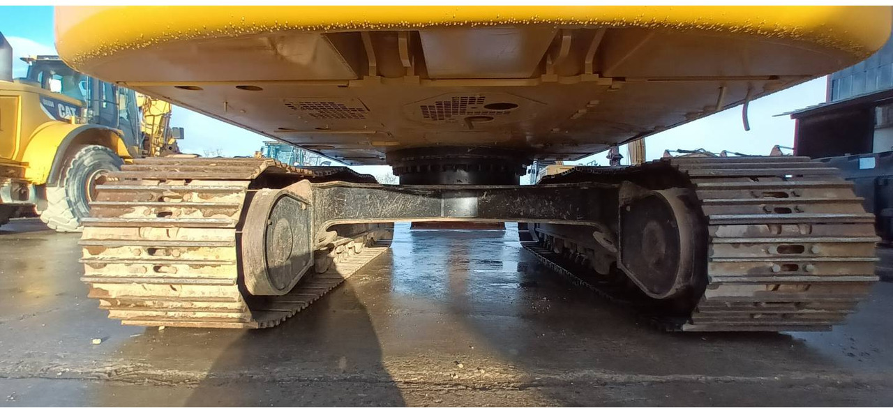 Лизинг на CAT 320 GC CAT 320 GC: слика 16