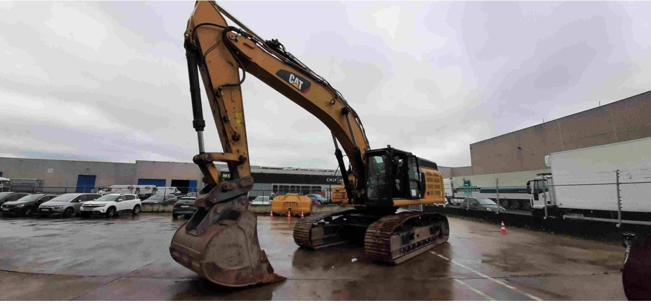 CAT 352F - Багер гасеничар: слика 1 CAT 352F - Багер гасеничар: слика 1