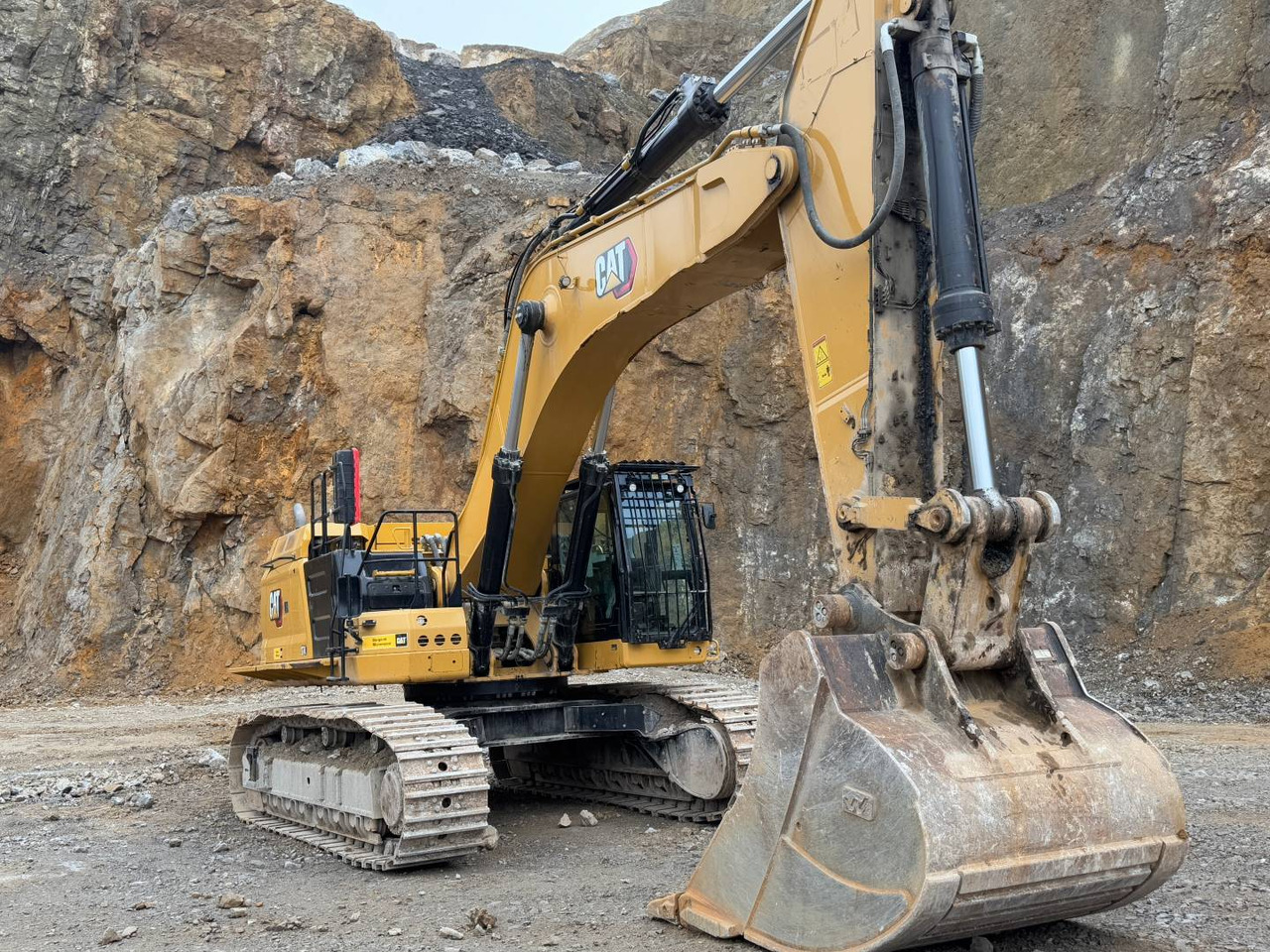 CAT 374-07 - Багер гасеничар: слика 2 CAT 374-07 - Багер гасеничар: слика 2