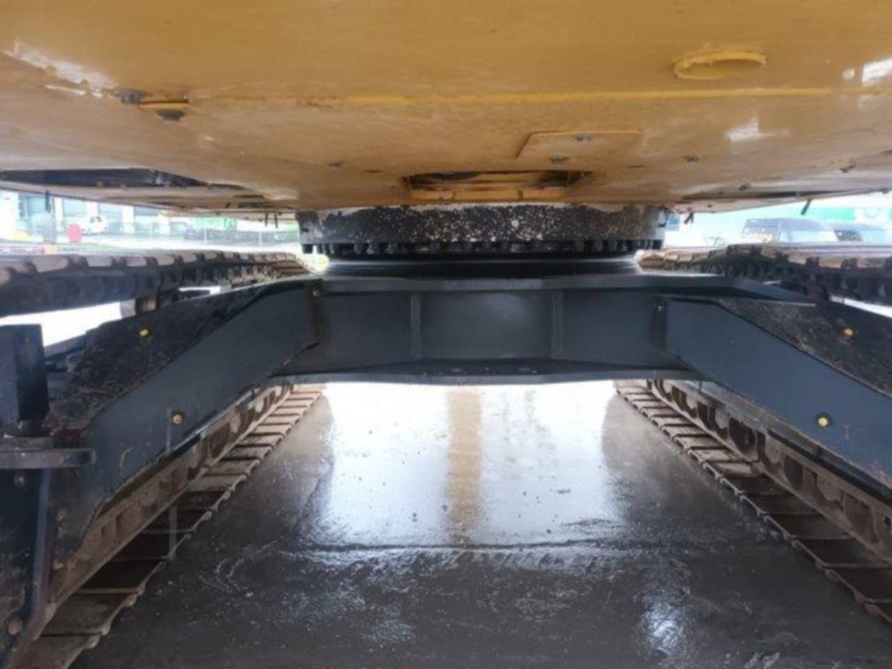 Багер гасеничар CAT 374F: слика 27