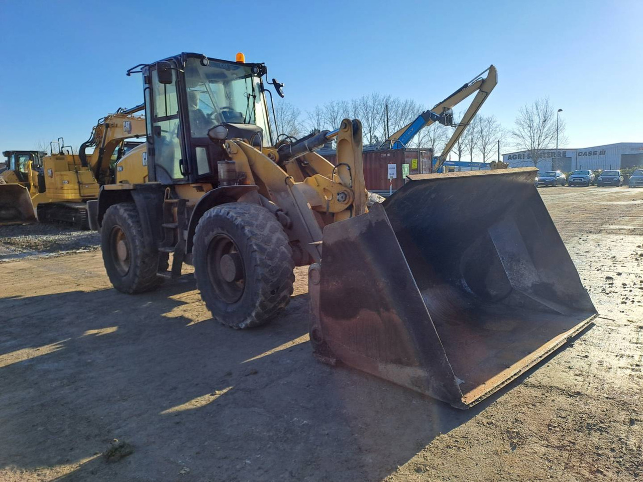 CAT 914 - Натоварувач на тркала: слика 4 CAT 914 - Натоварувач на тркала: слика 4