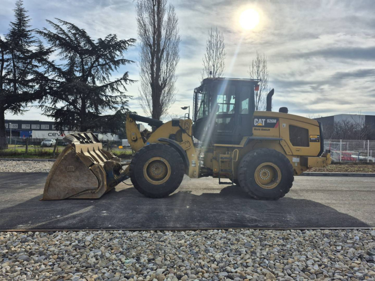 Натоварувач на тркала CAT 926M: слика 12