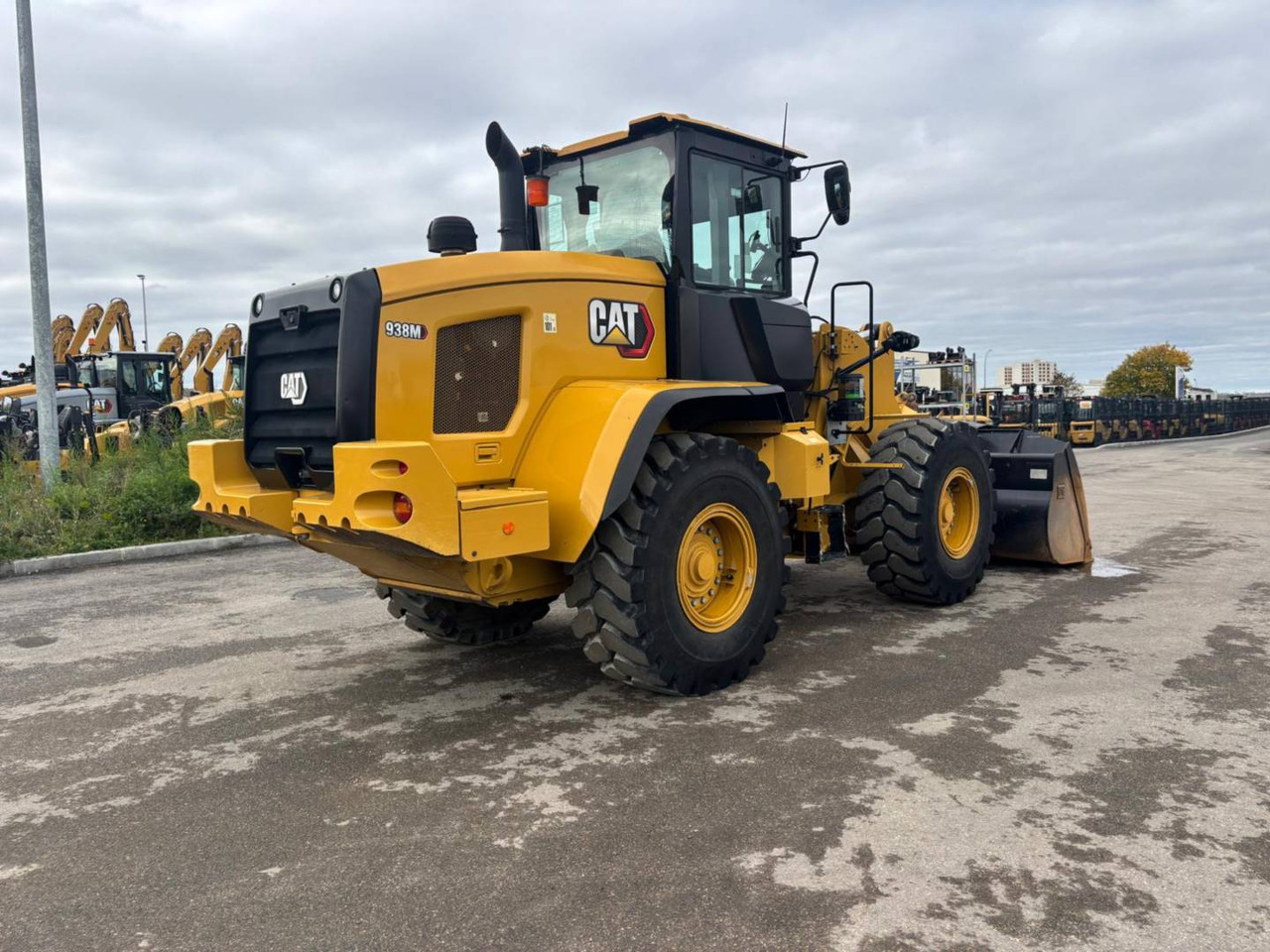 CAT 938M - Натоварувач на тркала: слика 4 CAT 938M - Натоварувач на тркала: слика 4