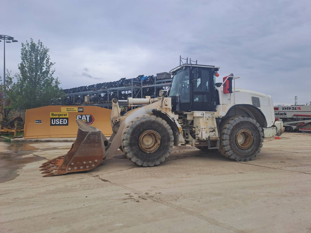 CAT 966M - Натоварувач на тркала: слика 1 CAT 966M - Натоварувач на тркала: слика 1