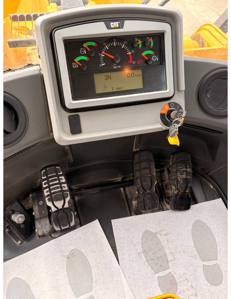 CAT 972M - Натоварувач на тркала: слика 5 CAT 972M - Натоварувач на тркала: слика 5