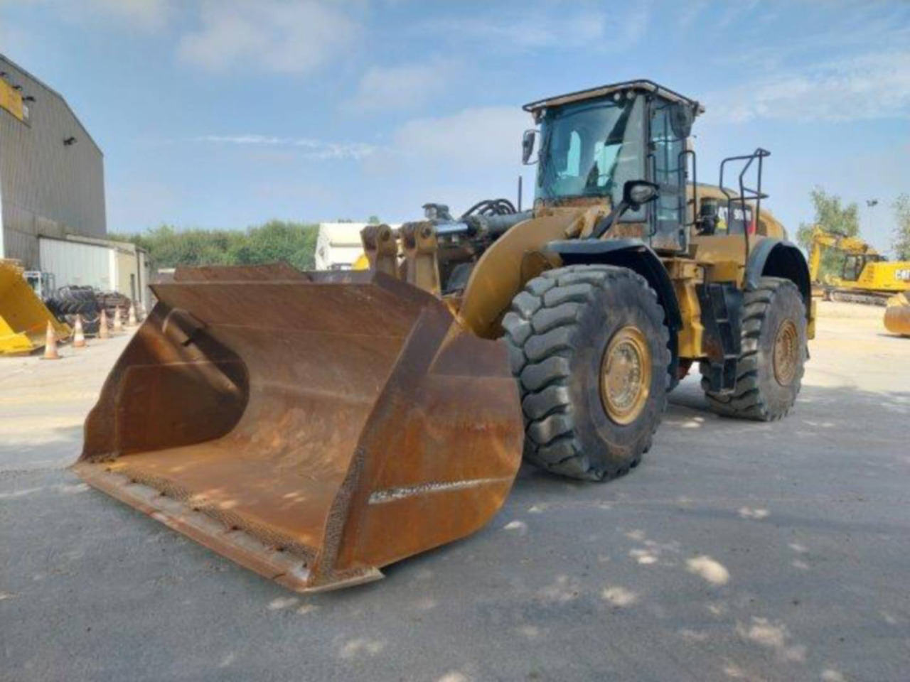 CAT 980M - Натоварувач на тркала: слика 1 CAT 980M - Натоварувач на тркала: слика 1