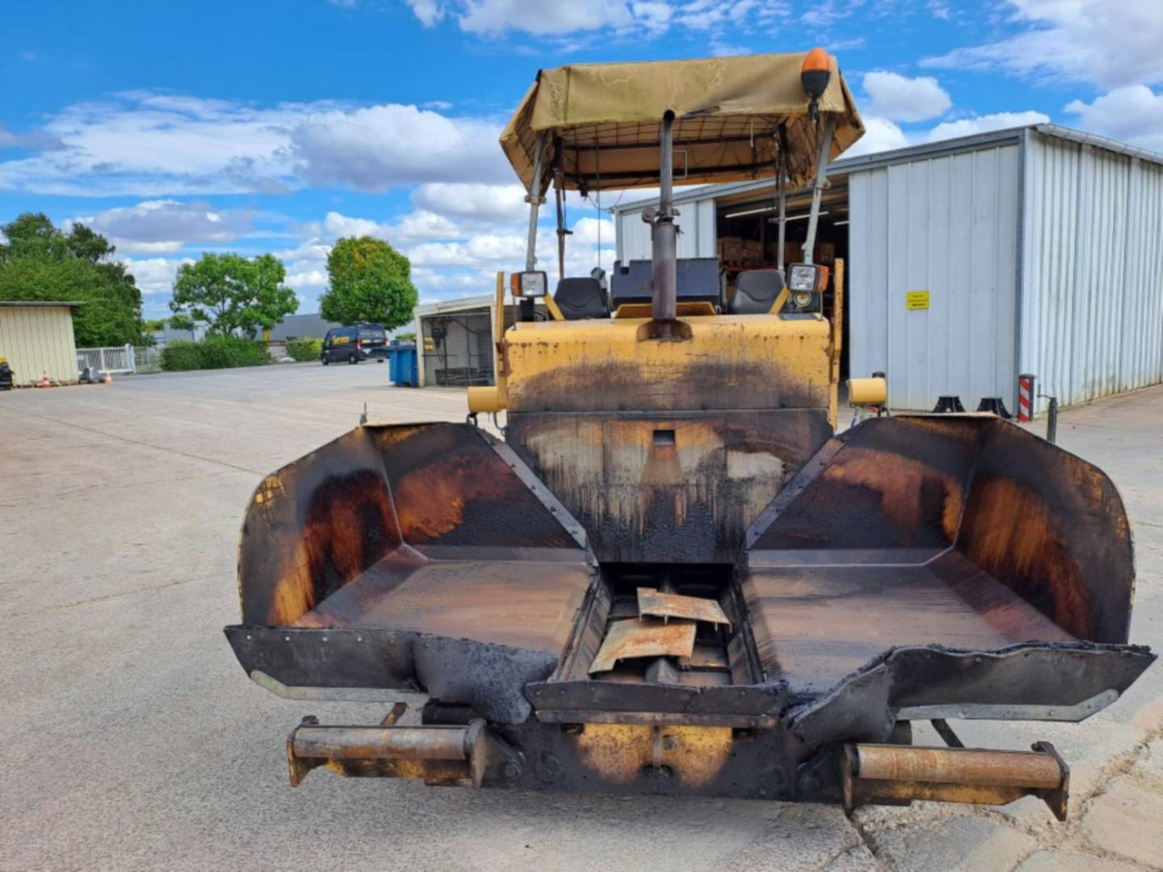 CAT AP300 - Асфалтен поплочувач: слика 3 CAT AP300 - Асфалтен поплочувач: слика 3