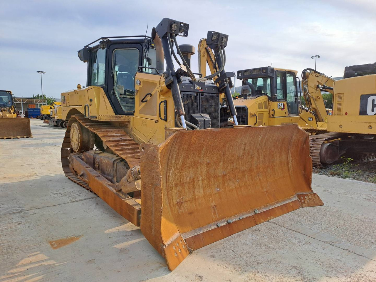 CAT D6 XE - Булдожер: слика 2 CAT D6 XE - Булдожер: слика 2