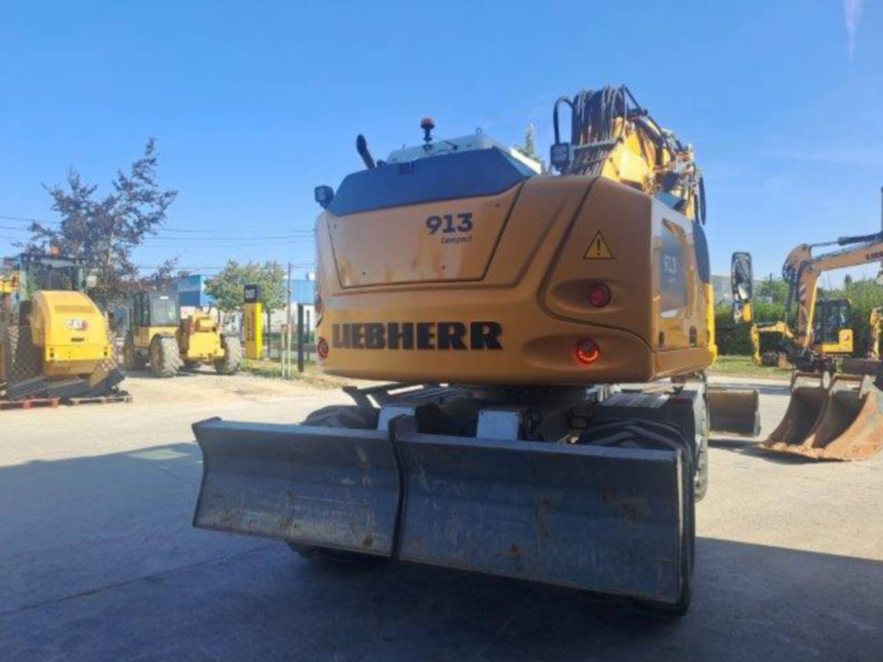 LIEBHERR A913 - Багер на тркала: слика 3 LIEBHERR A913 - Багер на тркала: слика 3