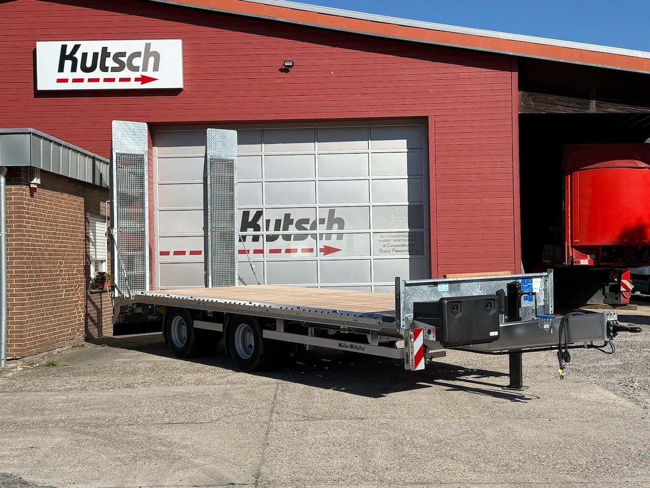 Müller-Mitteltal ETÜ-TA-R 21 Tieflader 7m, luftgefedert, LED - Приколка платформа: слика 2 Müller-Mitteltal ETÜ-TA-R 21 Tieflader 7m, luftgefedert, LED - Приколка платформа: слика 2