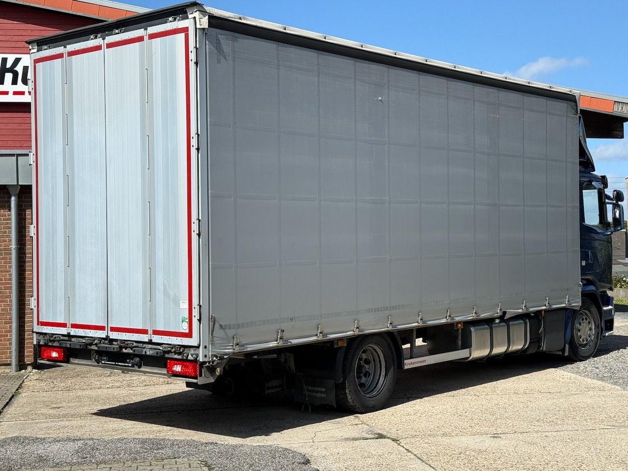 Scania G410 /4x2/Pritsche-Plane mit durchladbarem Anh. - Камион со церада: слика 5 Scania G410 /4x2/Pritsche-Plane mit durchladbarem Anh. - Камион со церада: слика 5