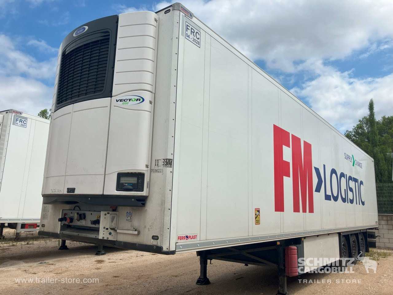 SCHMITZ Semiremolque Frigo Standard Double deck - Изотермална полуприколка: слика 1 SCHMITZ Semiremolque Frigo Standard Double deck - Изотермална полуприколка: слика 1